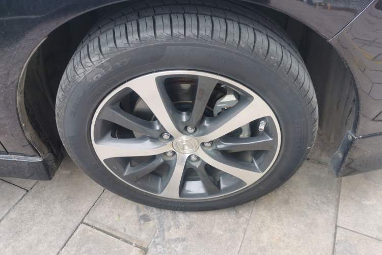 Used Honda Spirior 2009 2.4L TYPE-S Right Front Wheel Hub