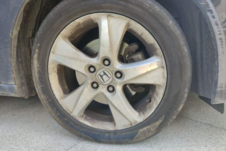Used Honda Spirior 2009 2.4L Luxury Edition Right Front Wheel Hub