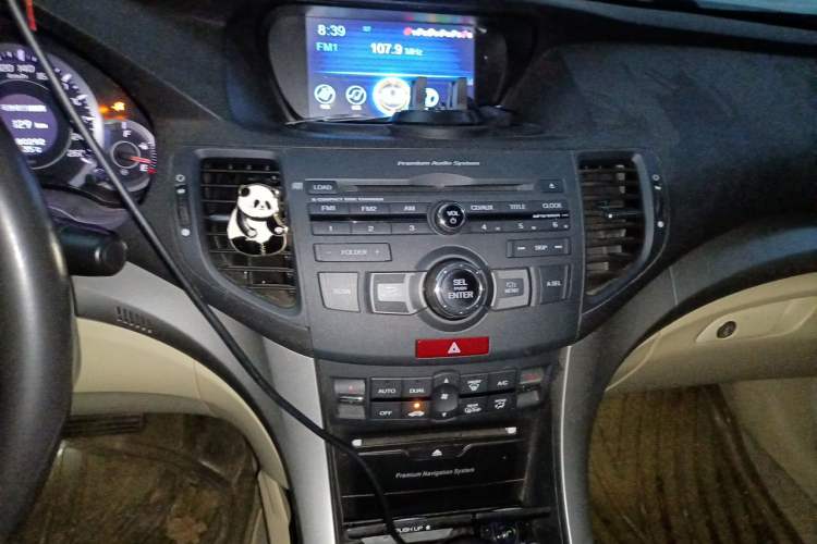 Used Honda Spirior 2009 2.4L Luxury Edition Audio And AC Panel