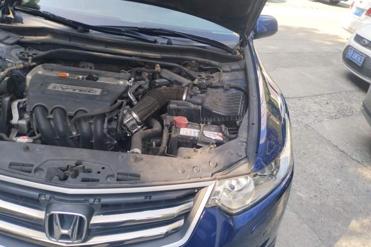 Used Honda Spirior 2009 2.4L TYPE-S Engine Bay Left