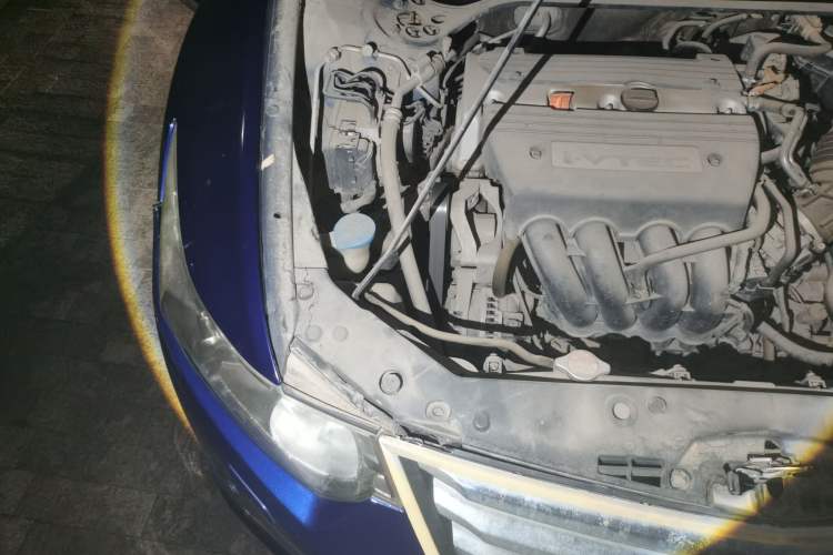 Used Honda Spirior 2009 2.4L TYPE-S Engine Bay Right