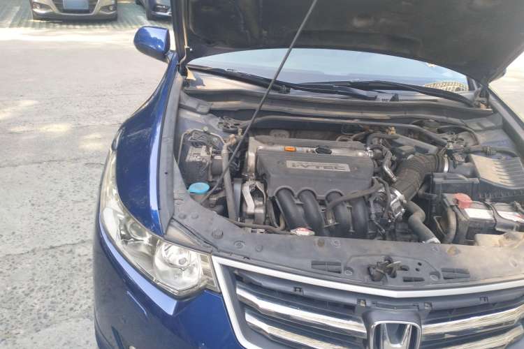 Used Honda Spirior 2009 2.4L TYPE-S Engine Bay Right