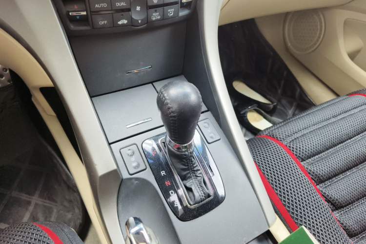 Used Honda Spirior 2009 2.4L Luxury Edition Gear Lever