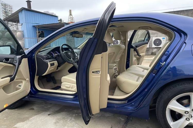 Used Honda Spirior 2009 2.4L Prestige Navigation Edition Interior 1