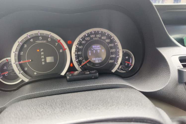Used Honda Spirior 2009 2.4L Luxury Edition Odometer Close Up