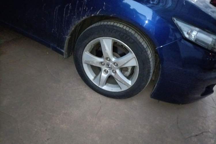 Used Honda Spirior 2009 2.4L Luxury Edition Right Front Wheel Hub