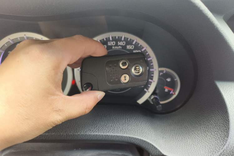 Used Honda Spirior 2009 2.4L Luxury Edition Vehicle Key