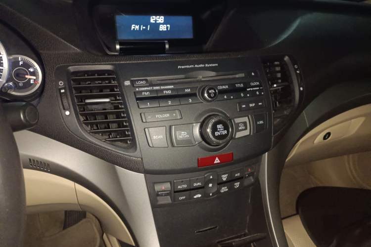 Used Honda Spirior 2009 2.4L Prestige Navigation Edition Audio And AC Panel