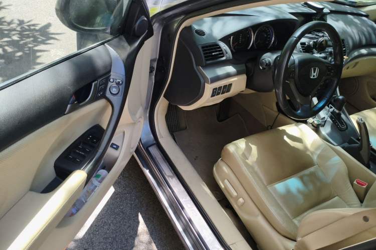 Used Honda Spirior 2009 2.4L Luxury Edition Driver Seat