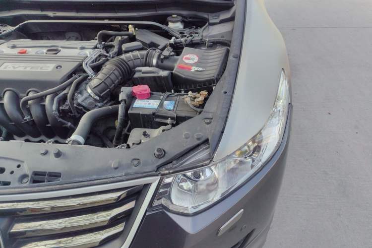 Used Honda Spirior 2009 2.4L TYPE-S NAVI Engine Bay Left