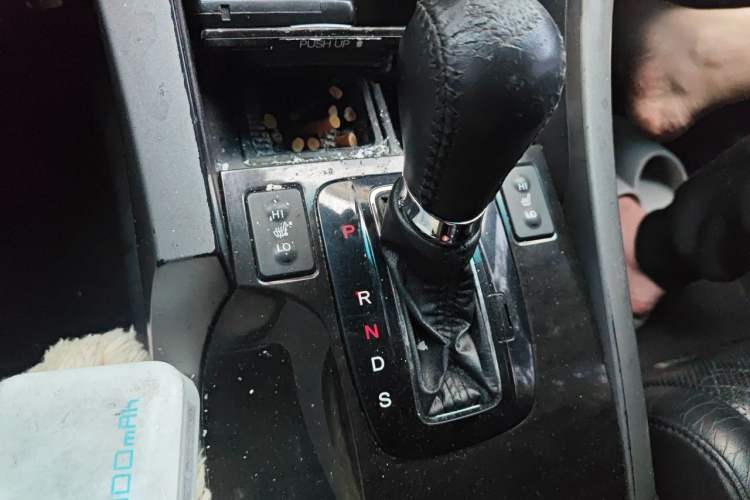 Used Honda Spirior 2009 2.4L Prestige Navigation Edition Gear Lever