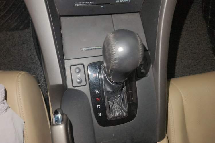 Used Honda Spirior 2009 2.4L Luxury Edition Gear Lever