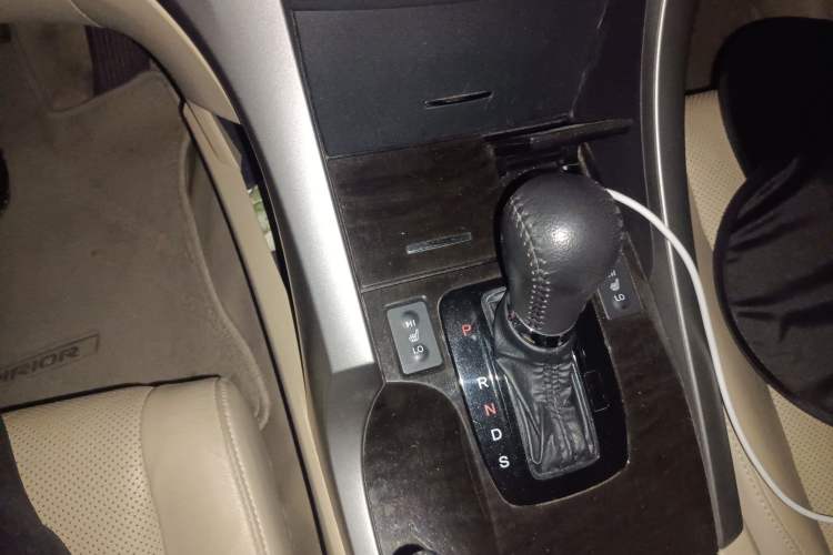 Used Honda Spirior 2009 2.4L Prestige Navigation Edition Gear Lever