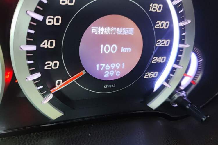 Used Honda Spirior 2009 2.4L Luxury Edition Odometer Close Up