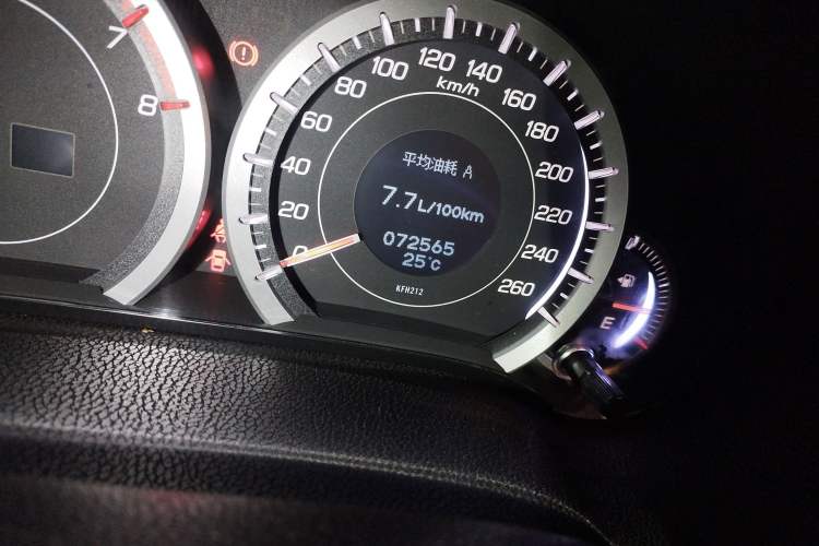 Used Honda Spirior 2009 2.4L Prestige Edition Odometer Close Up
