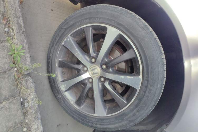 Used Honda Spirior 2009 2.4L TYPE-S NAVI Right Front Wheel Hub