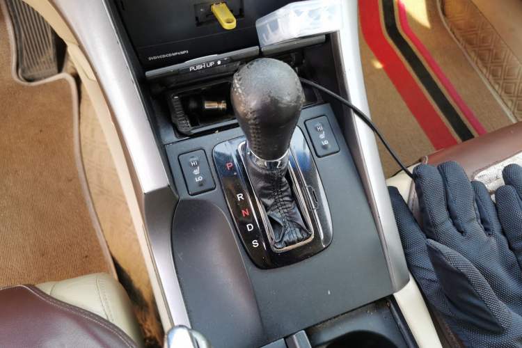 Used Honda Spirior 2009 2.4L Luxury Edition Gear Lever