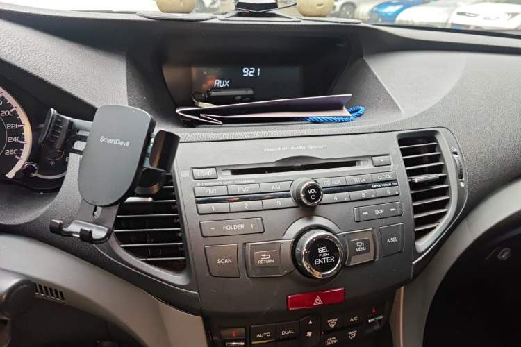Used Honda Spirior 2009 2.4L Prestige Edition Audio And AC Panel
