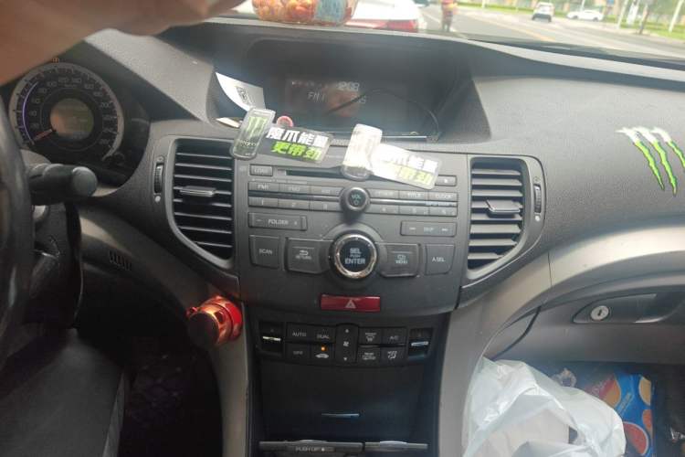 Used Honda Spirior 2009 2.4L Luxury Edition Audio And AC Panel