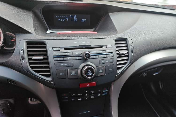 Used Honda Spirior 2009 2.4L TYPE-S Audio And AC Panel