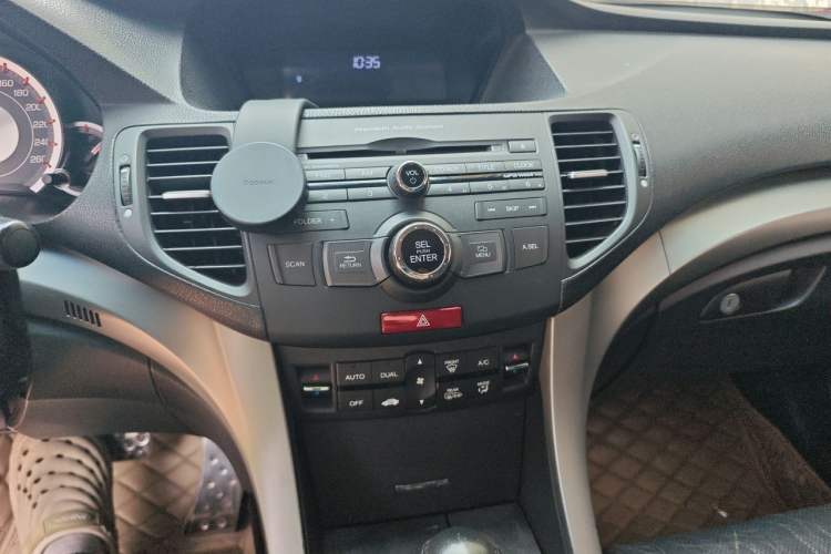 Used Honda Spirior 2009 2.4L TYPE-S Audio And AC Panel