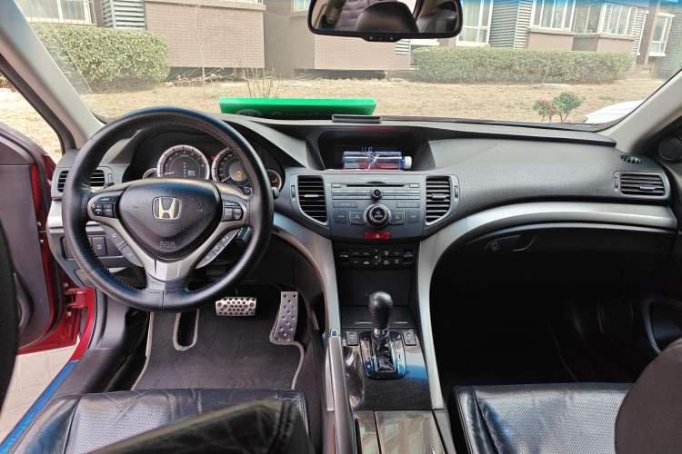 Used Honda Spirior 2009 2.4L TYPE-S Center Console
