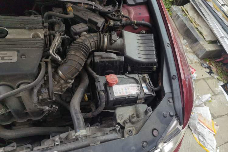 Used Honda Spirior 2009 2.4L TYPE-S Engine Bay Left