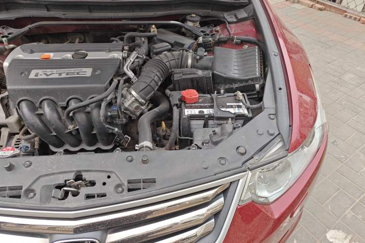 Used Honda Spirior 2009 2.4L TYPE-S Engine Bay Left