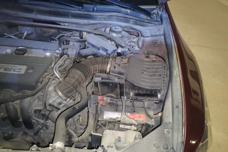Used Honda Spirior 2009 2.4L TYPE-S Engine Bay Left
