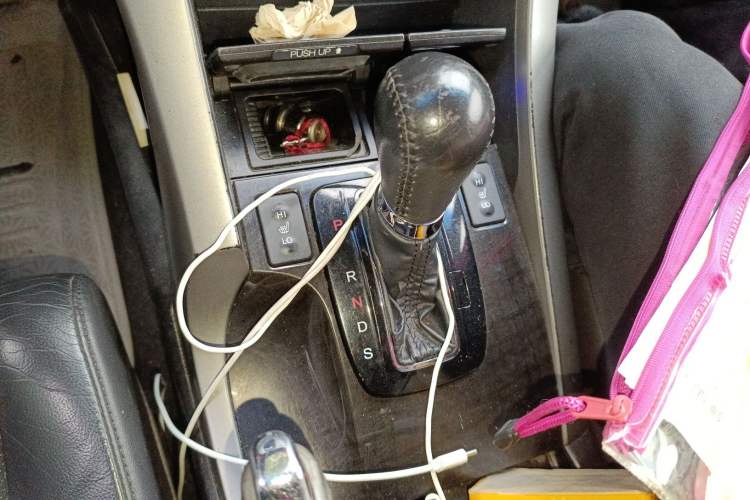 Used Honda Spirior 2009 2.4L Prestige Edition Gear Lever