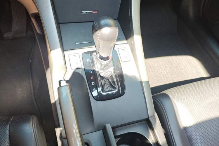 Used Honda Spirior 2009 2.4L Luxury Edition Gear Lever