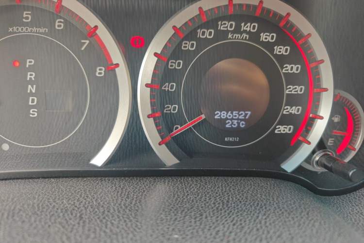 Used Honda Spirior 2009 2.4L TYPE-S Odometer Close Up