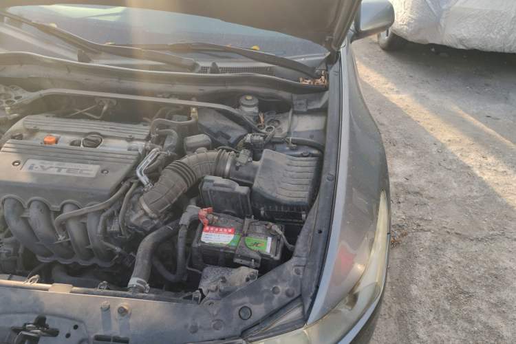 Used Honda Spirior 2009 2.4L Luxury Edition Engine Bay Left