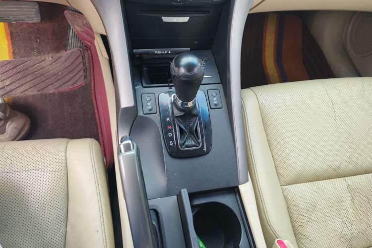 Used Honda Spirior 2009 2.4L Luxury Edition Gear Lever