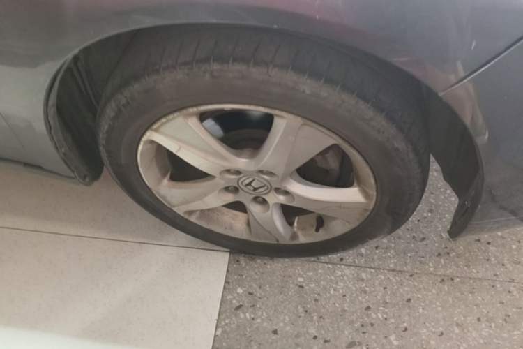 Used Honda Spirior 2009 2.4L Luxury Edition Right Front Wheel Hub