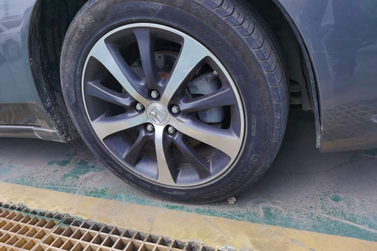 Used Honda Spirior 2009 2.4L Luxury Edition Right Front Wheel Hub