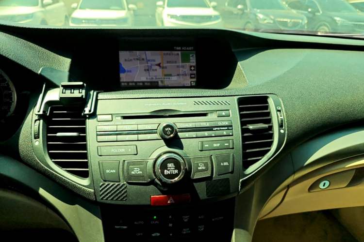 Used Honda Spirior 2009 2.4L Luxury Edition Audio And AC Panel