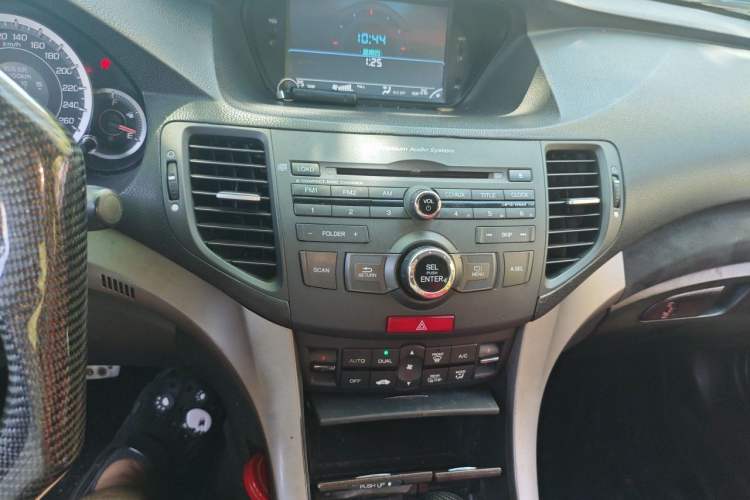 Used Honda Spirior 2009 2.4L Luxury Edition Audio And AC Panel
