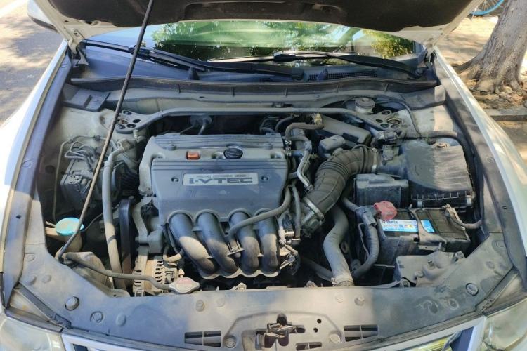 Used Honda Spirior 2009 2.4L Luxury Edition Engine Bay