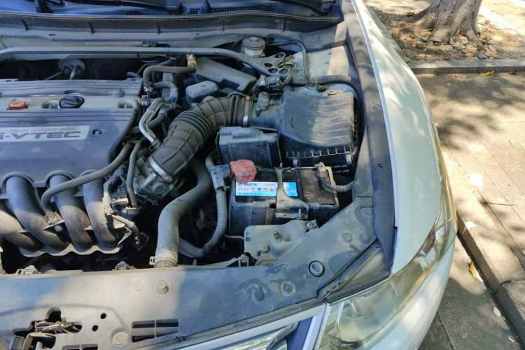 Used Honda Spirior 2009 2.4L Luxury Edition Engine Bay Left
