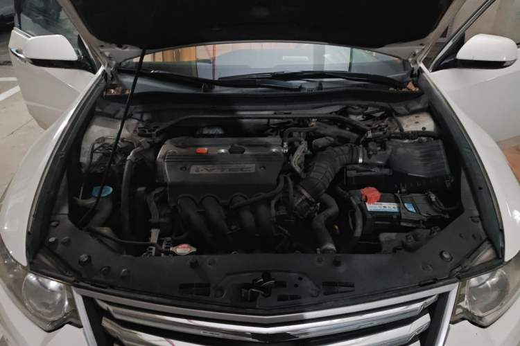 Used Honda Spirior 2009 2.4L Luxury Edition Engine Bay