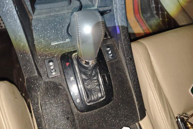 Used Honda Spirior 2009 2.4L Prestige Edition Gear Lever