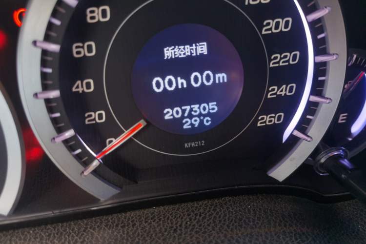 Used Honda Spirior 2009 2.4L Luxury Edition Odometer Close Up