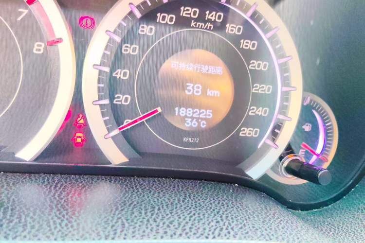Used Honda Spirior 2009 2.4L Luxury Edition Odometer Close Up