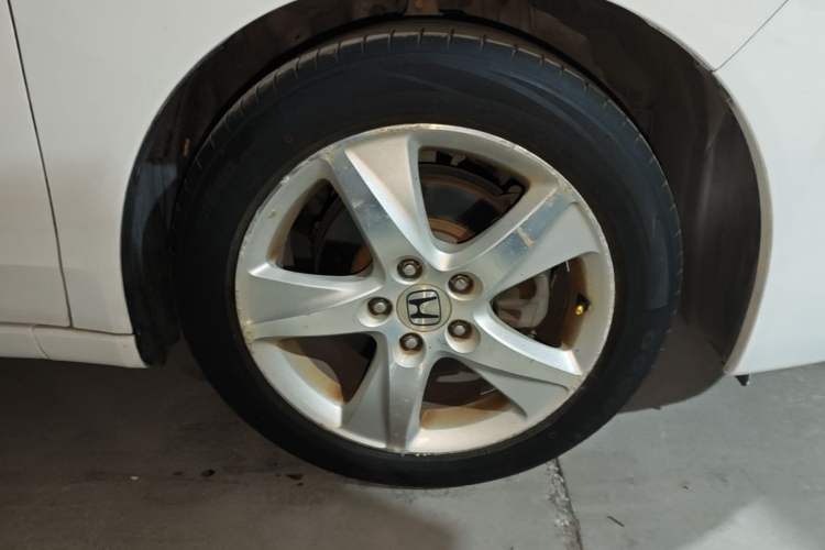 Used Honda Spirior 2009 2.4L Luxury Edition Right Front Wheel Hub