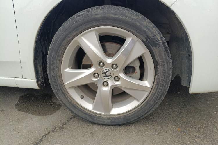 Used Honda Spirior 2009 2.4L Luxury Edition Right Front Wheel Hub