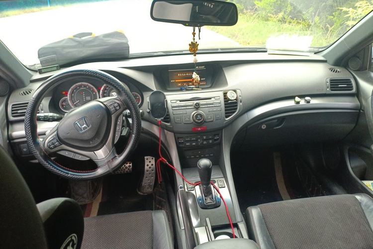 Used Honda Spirior 2013 2.4L TYPE-S Center Console