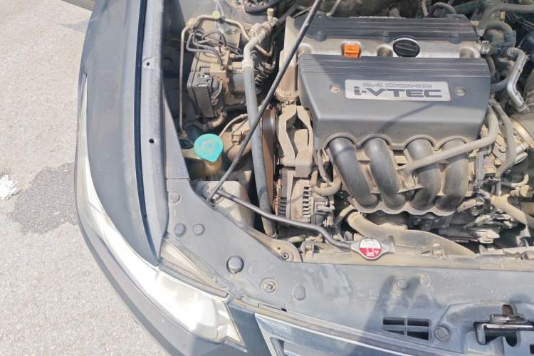 Used Honda Spirior 2013 2.4L Luxury Edition Engine Bay Right