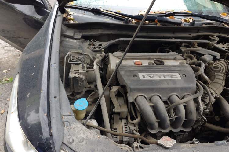 Used Honda Spirior 2013 2.4L Luxury Edition Engine Bay Right