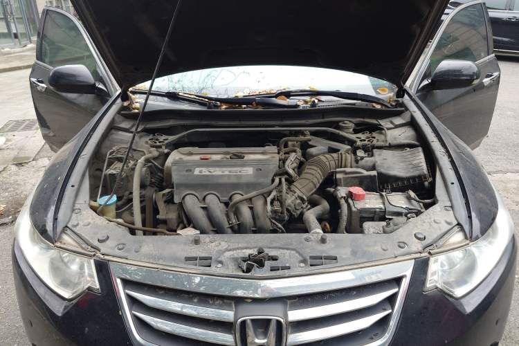 Used Honda Spirior 2013 2.4L Luxury Edition Engine Bay